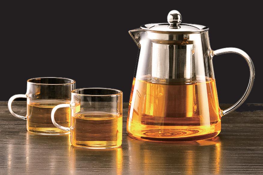 很多人都喜歡喝茶，但是杯子上的茶垢卻很難清除